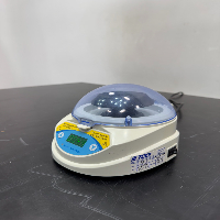 Mini Centrifuge image 1